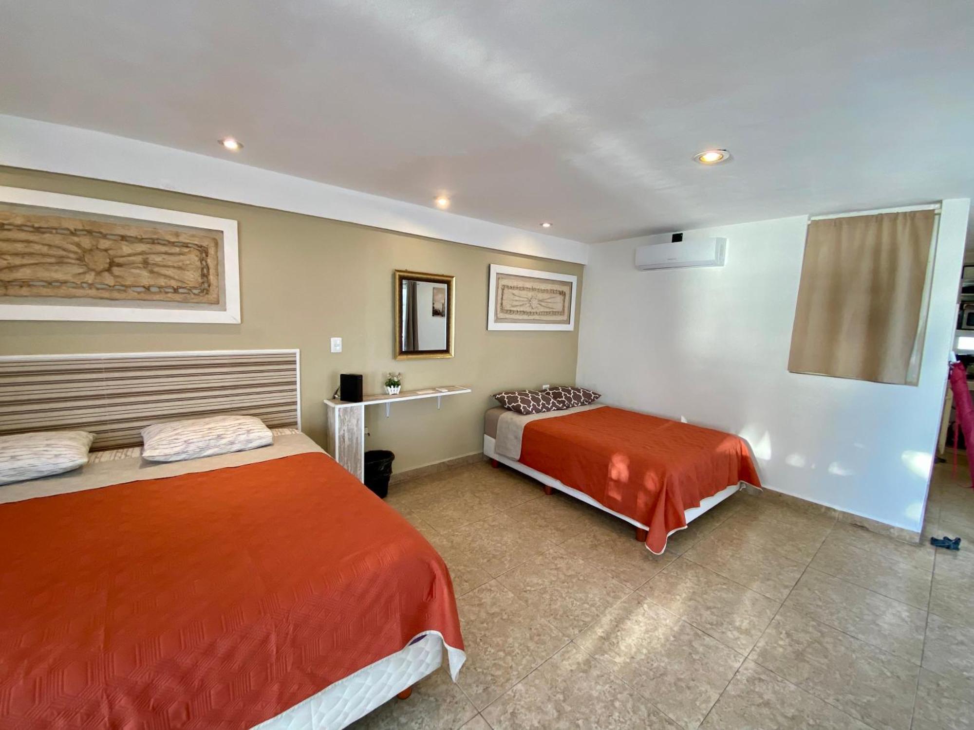 Skyline Suite Playa del Carmen Exterior photo